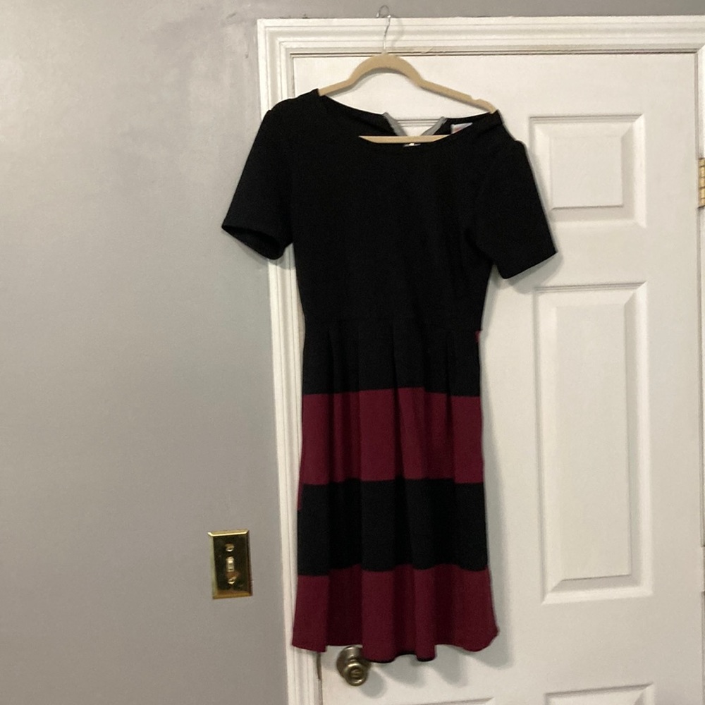 LuLaRoe Amelia dress in size XL. - black and garnet